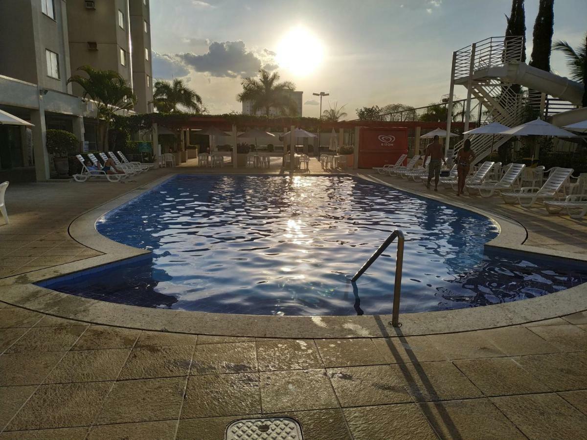 - Prive Thermas Ii - 2 Qts Vista Pq Aquatico Apartment *